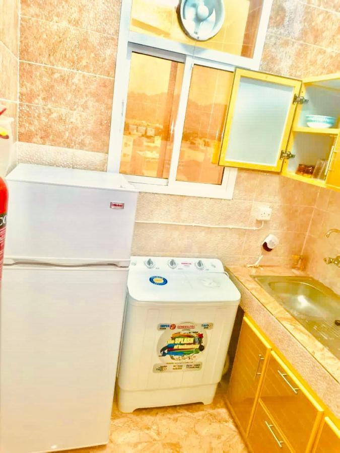 فندق الرستاق Takham Exterior foto