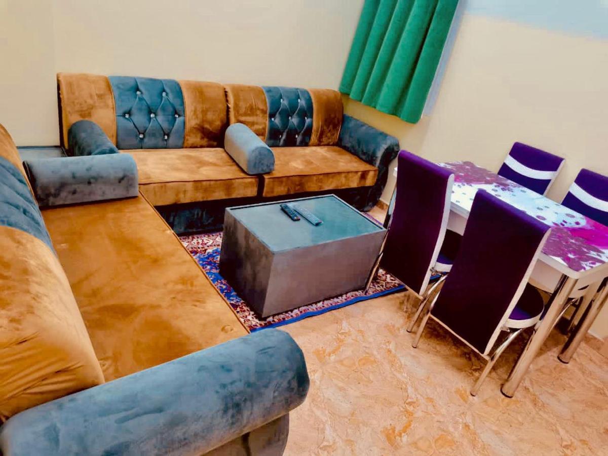فندق الرستاق Takham Exterior foto