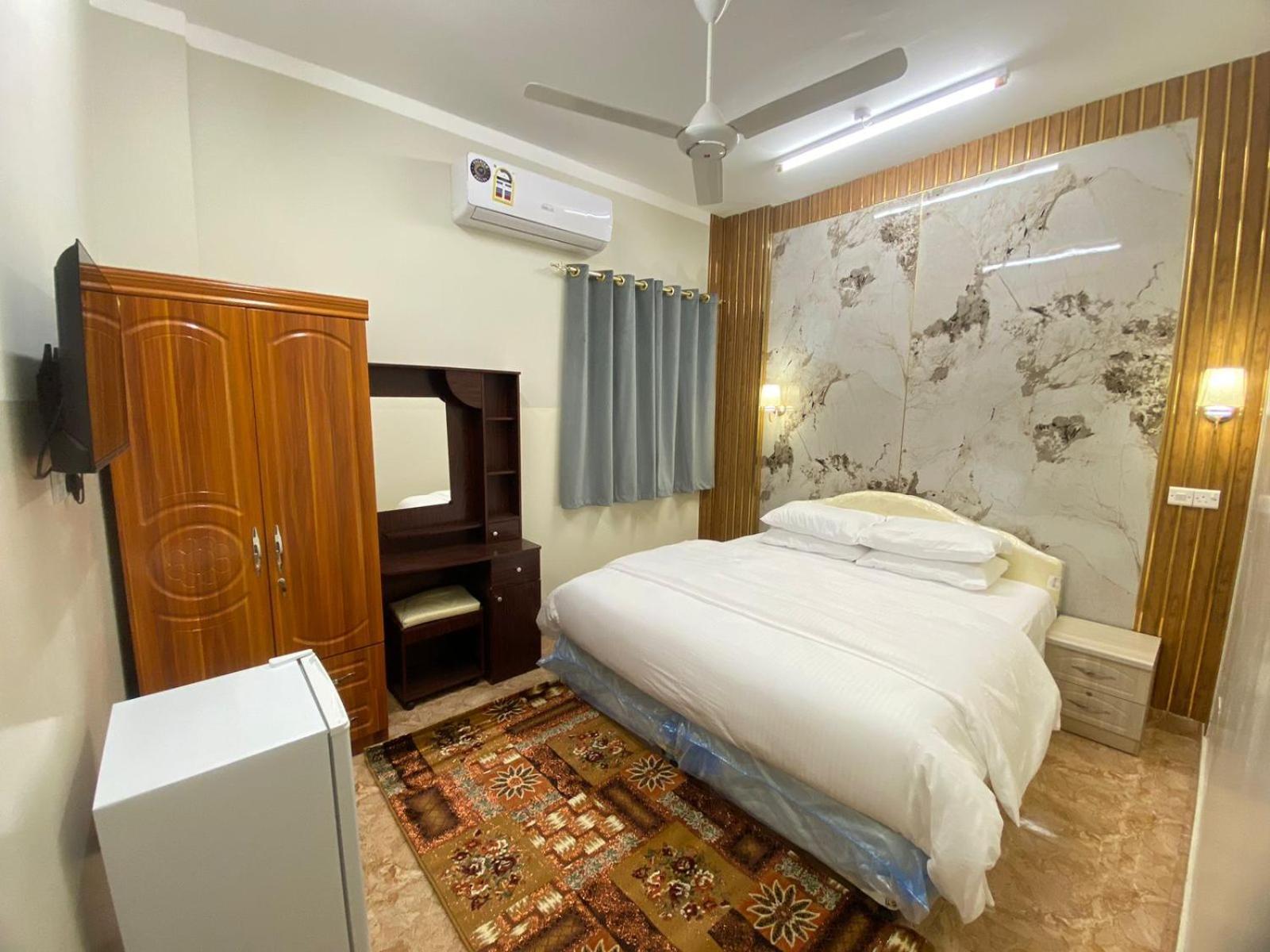 فندق الرستاق Takham Exterior foto